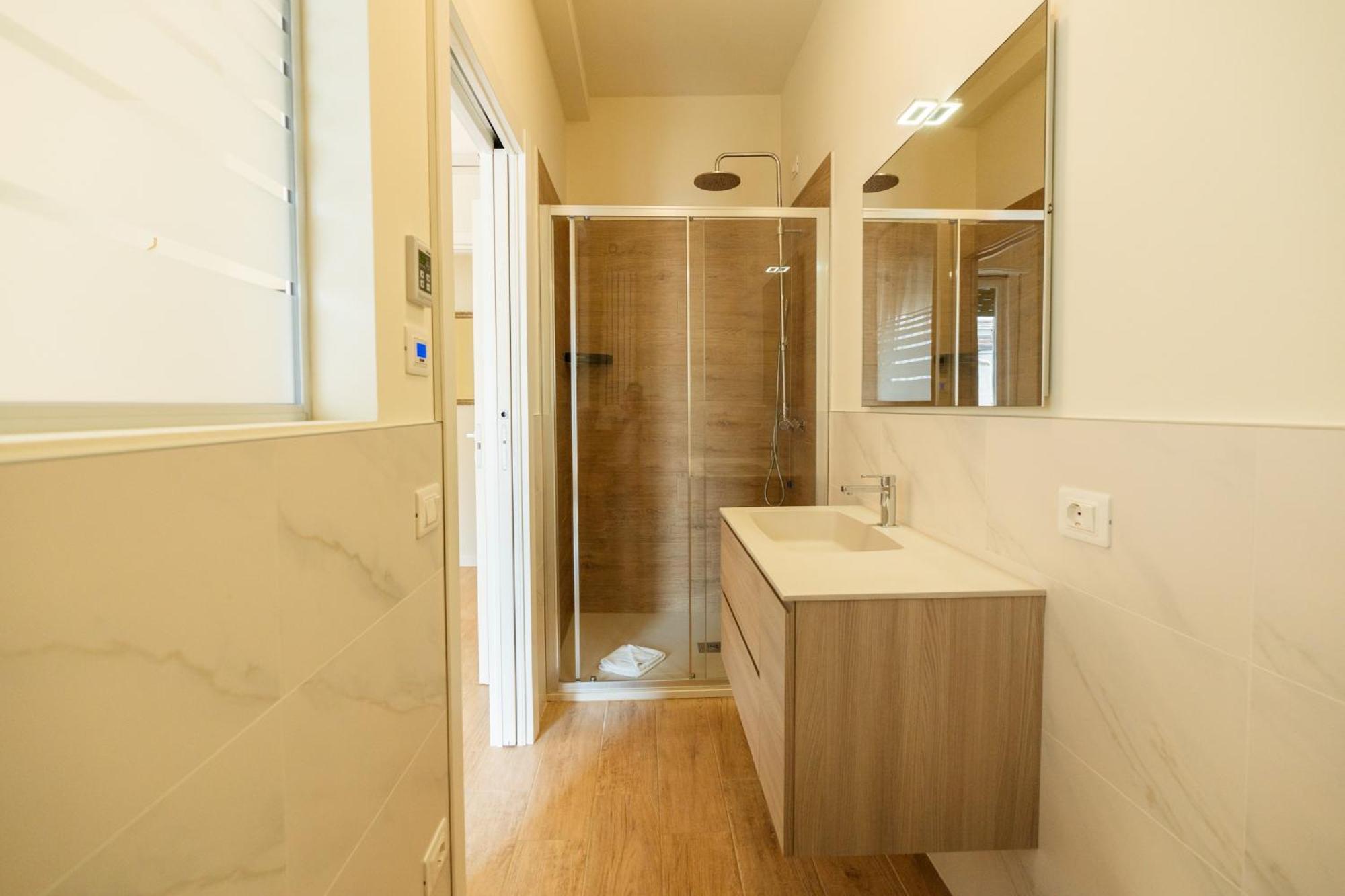 Domus Verona - Ampia Residenza Filippini A Pochi Passi Dall'Arena Extérieur photo