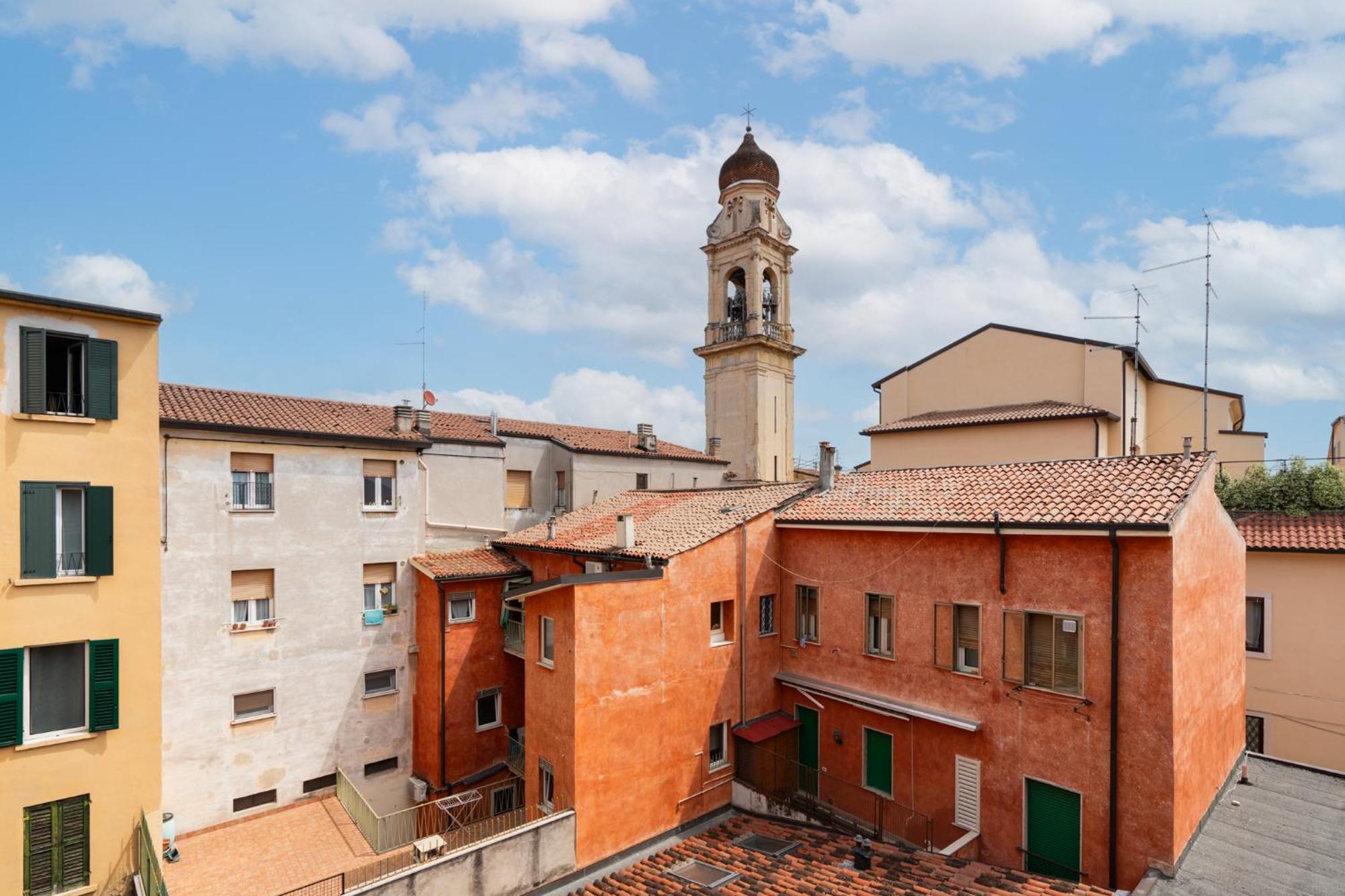 Domus Verona - Ampia Residenza Filippini A Pochi Passi Dall'Arena Extérieur photo