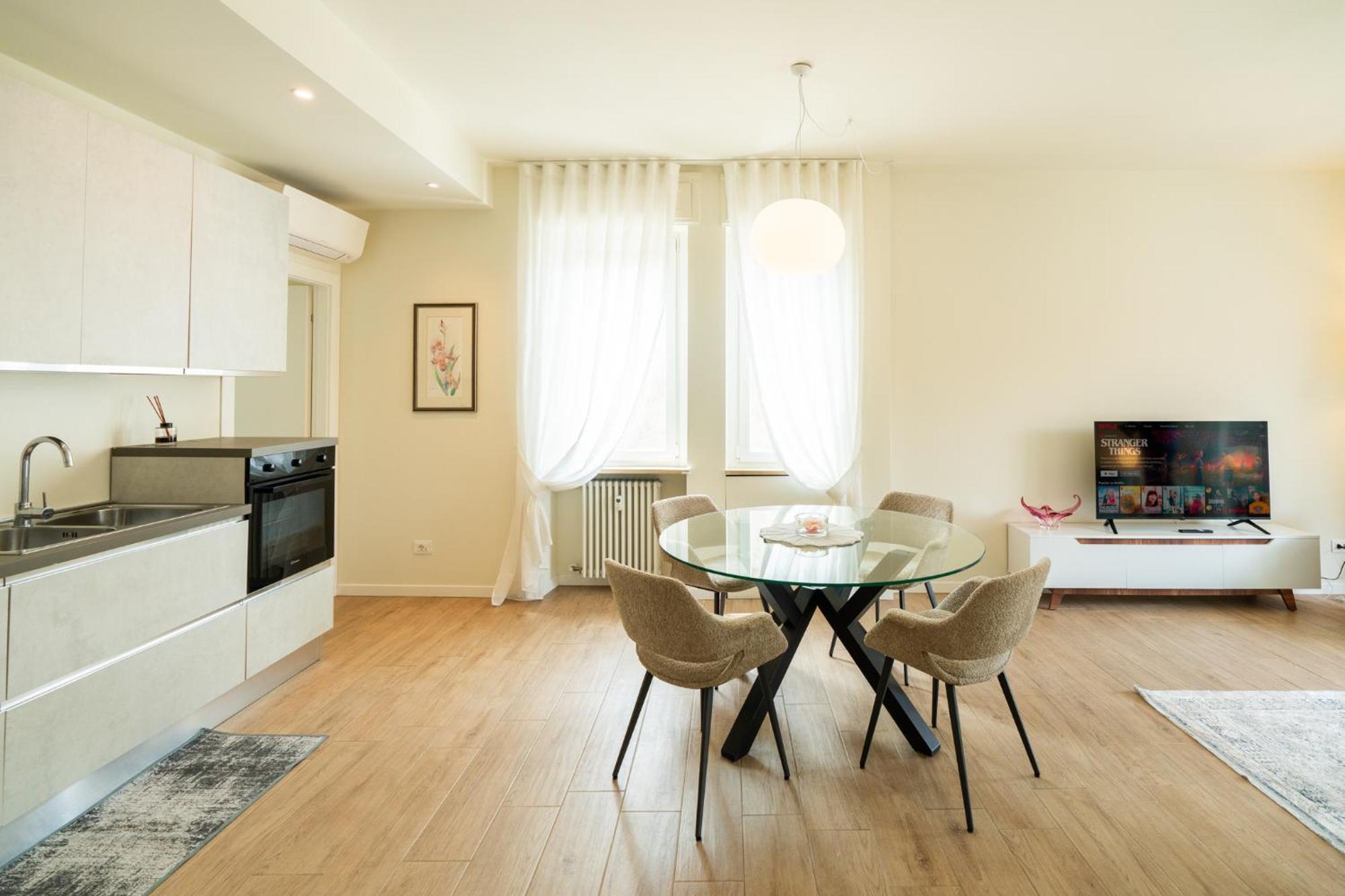 Domus Verona - Ampia Residenza Filippini A Pochi Passi Dall'Arena Extérieur photo