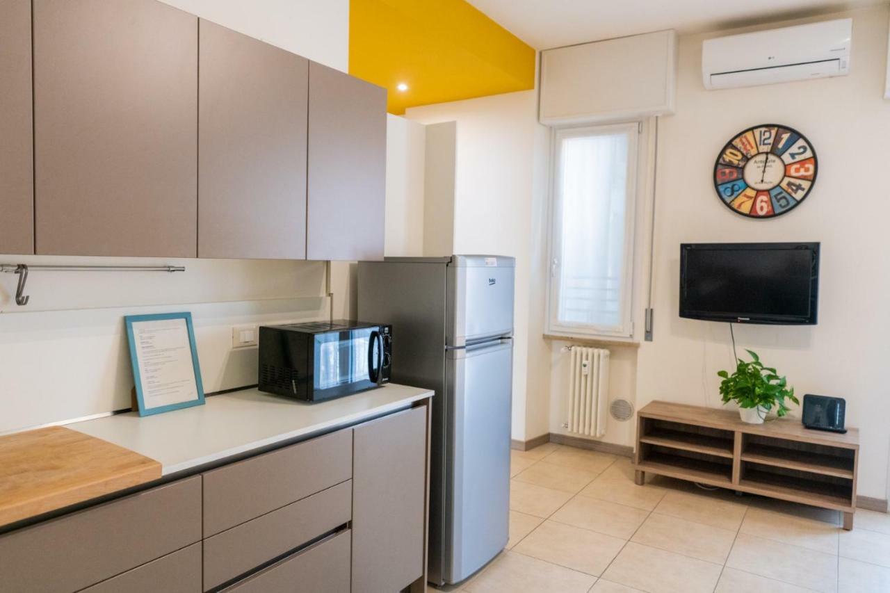 Domus Verona - Ampia Residenza Filippini A Pochi Passi Dall'Arena Extérieur photo